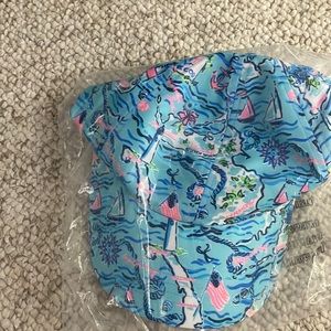 This hat is a size 1sz.